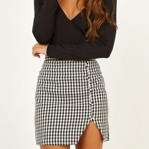 🖤Gingham skirt from Showpo 🖤